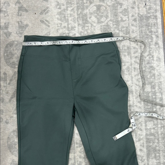 HALARA Deep Green Flared Pants - Picture 4 of 6